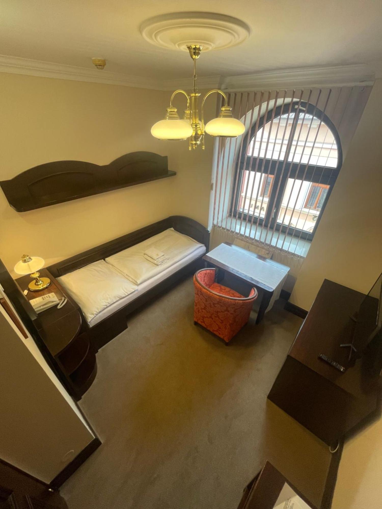 Hotel Bravo Ceska Trebova Buitenkant foto