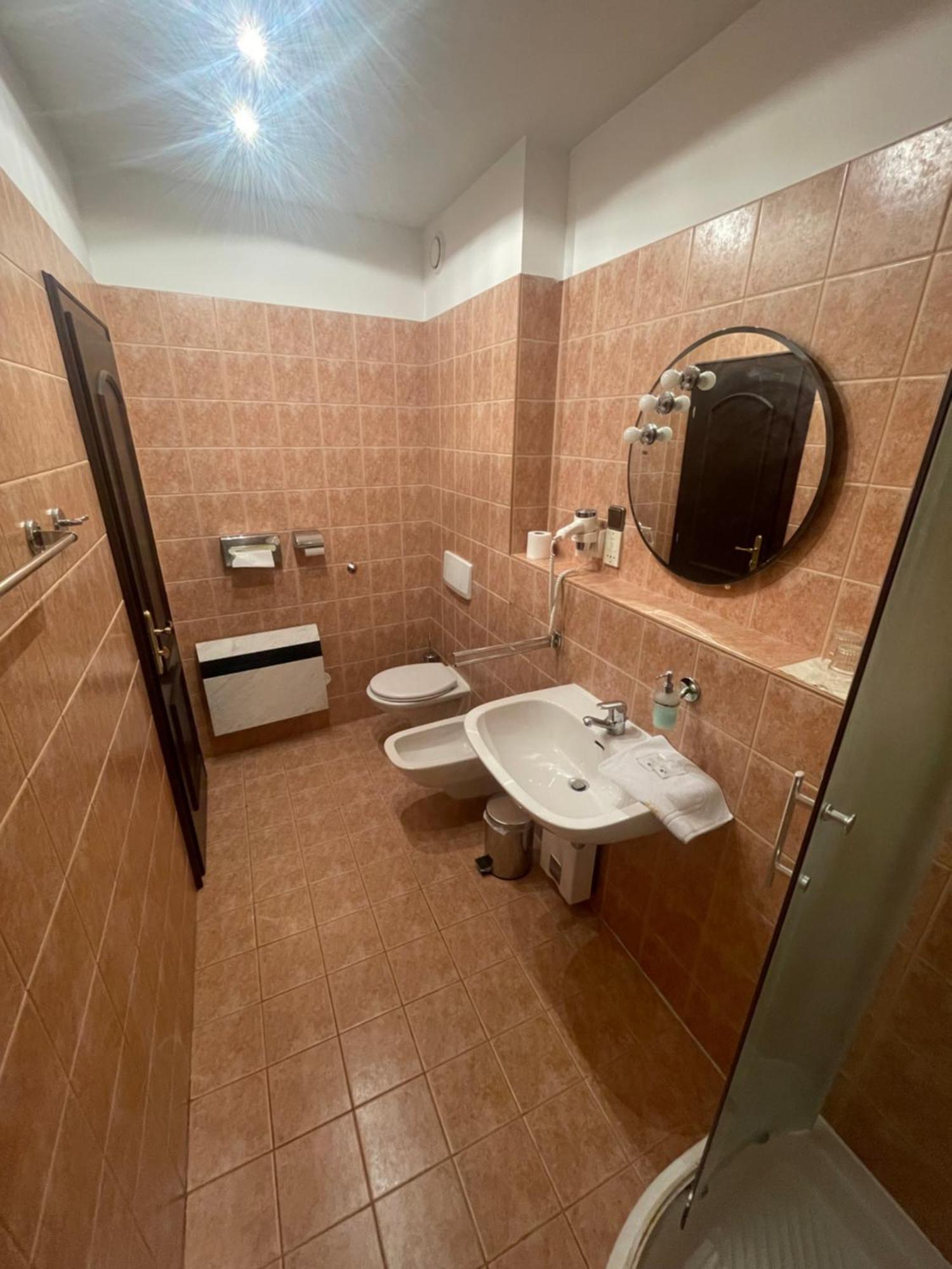 Hotel Bravo Ceska Trebova Buitenkant foto